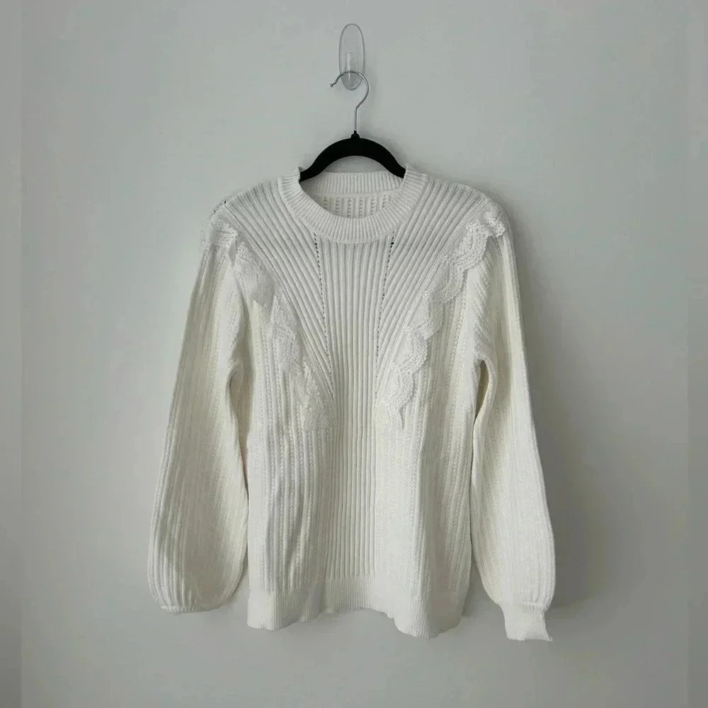 Andree by unit Mock Neck Ribbed White Sweater